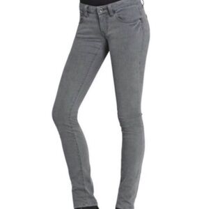 Cabi 4 Super Skinny Mid Rise Grey Stormy Wash Jeans